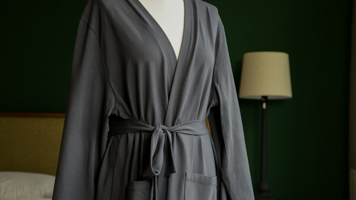 organic cotton jersey dressing gown in dark grey
