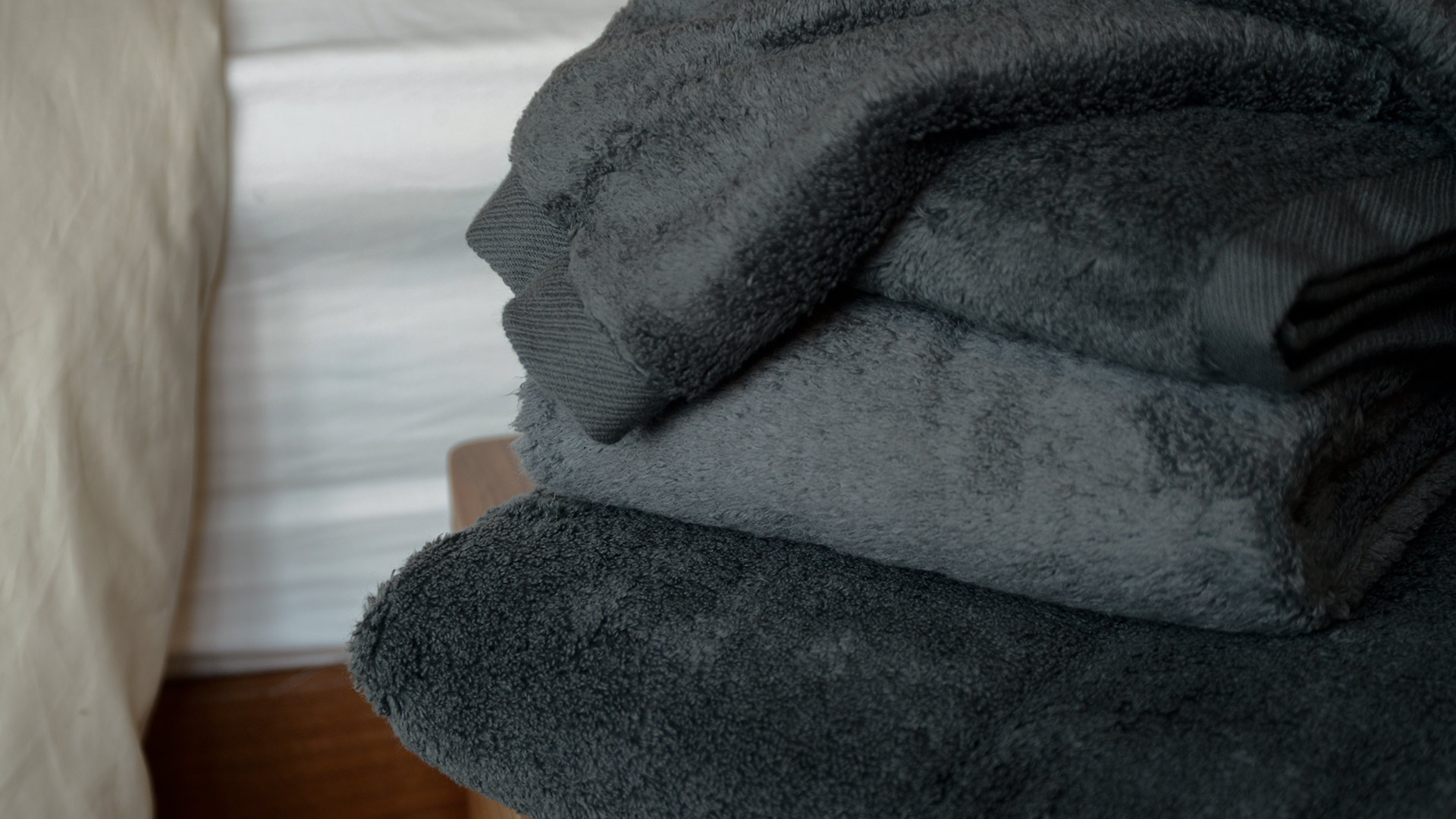 Dark gray bath towels clearance