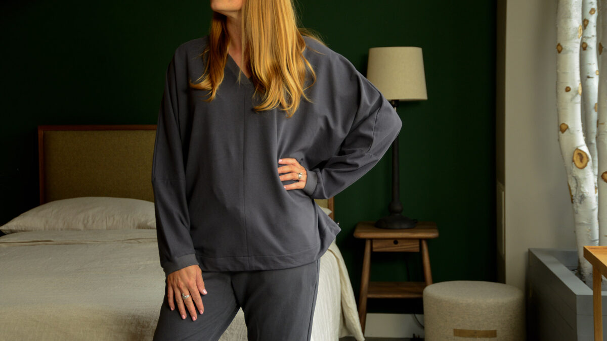 deep grey cosy top 1920