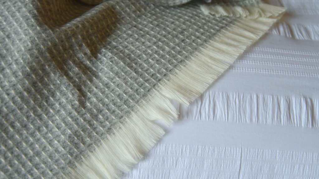 grey-waffle-pure-new-wool-throw