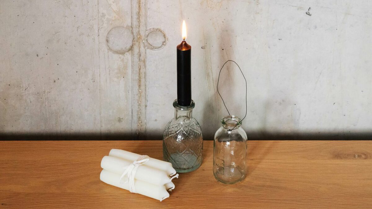 dinner candle and clear glass holders