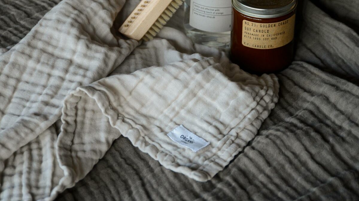 wrinkled texture organic cotton towels in two colours