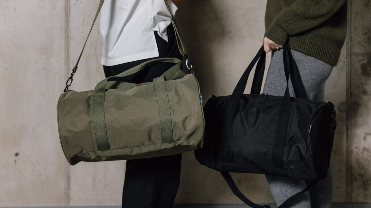 duffle bags olive or black