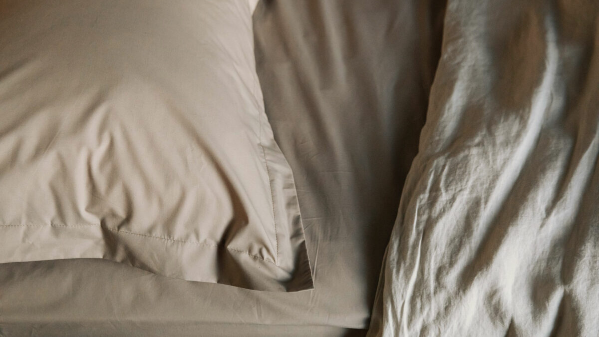 easy care bedding with linen duvet