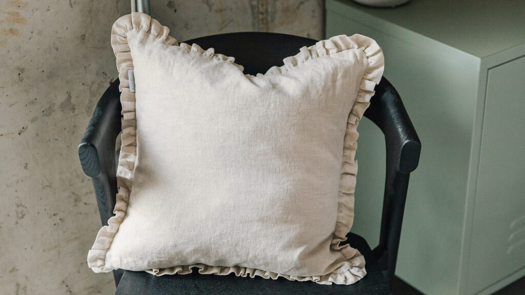 ecru ruffle cushion cover