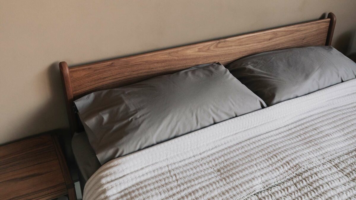 egyptian cotton bedding on walnut pimlico
