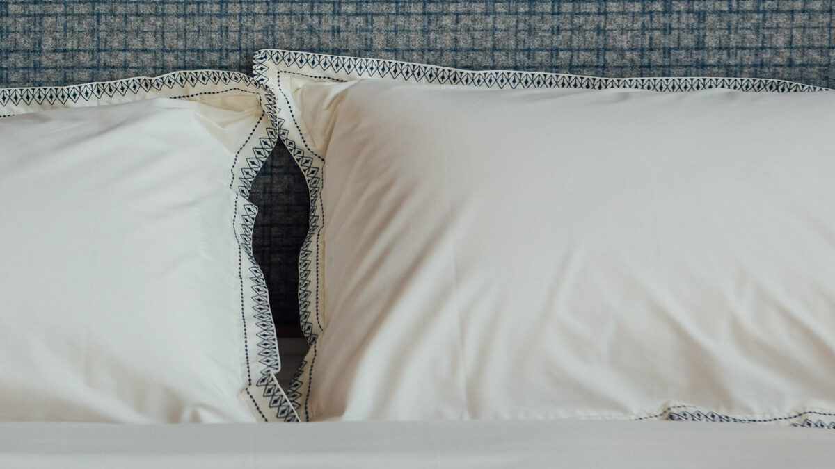 embroidered duvet set pillowcases 2 detail