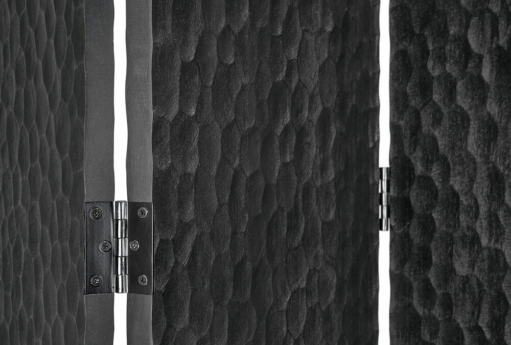 ethnicraft room divider detail portrait