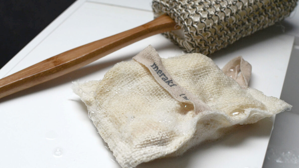 exfoliating mitt and bamboo handle exfoliator