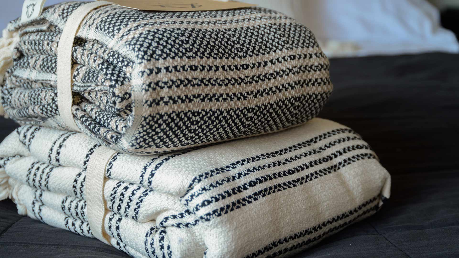 Large Cotton Bedspreads Stripe Design
