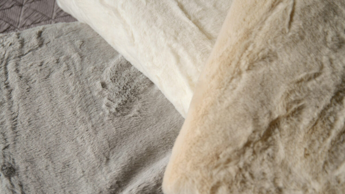Faux fur bedspreads in a choice of 3 colours