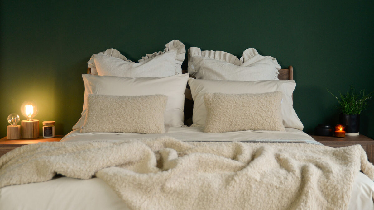 faux sheepskin throw and cushions