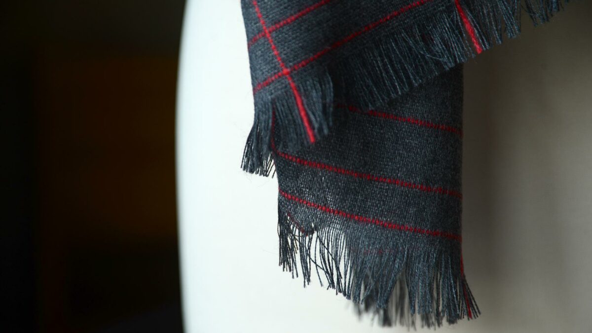 fine cashmere grey and red scarf