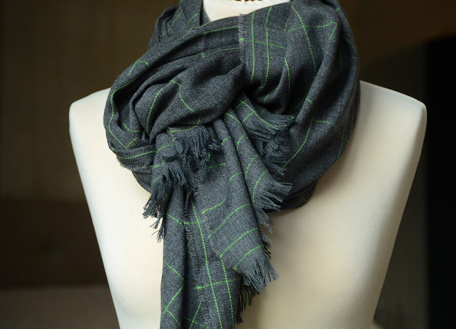 fine knit cashmere scarf green and grey 1400