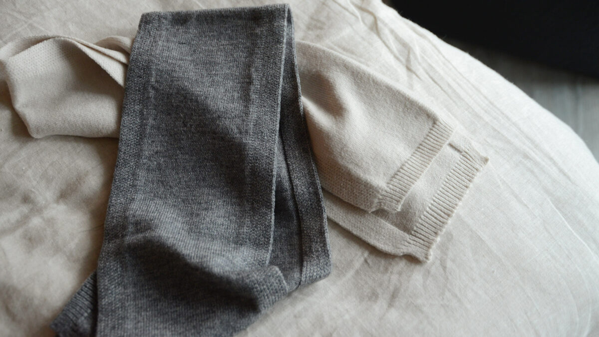fine knit scarves grey or ecru