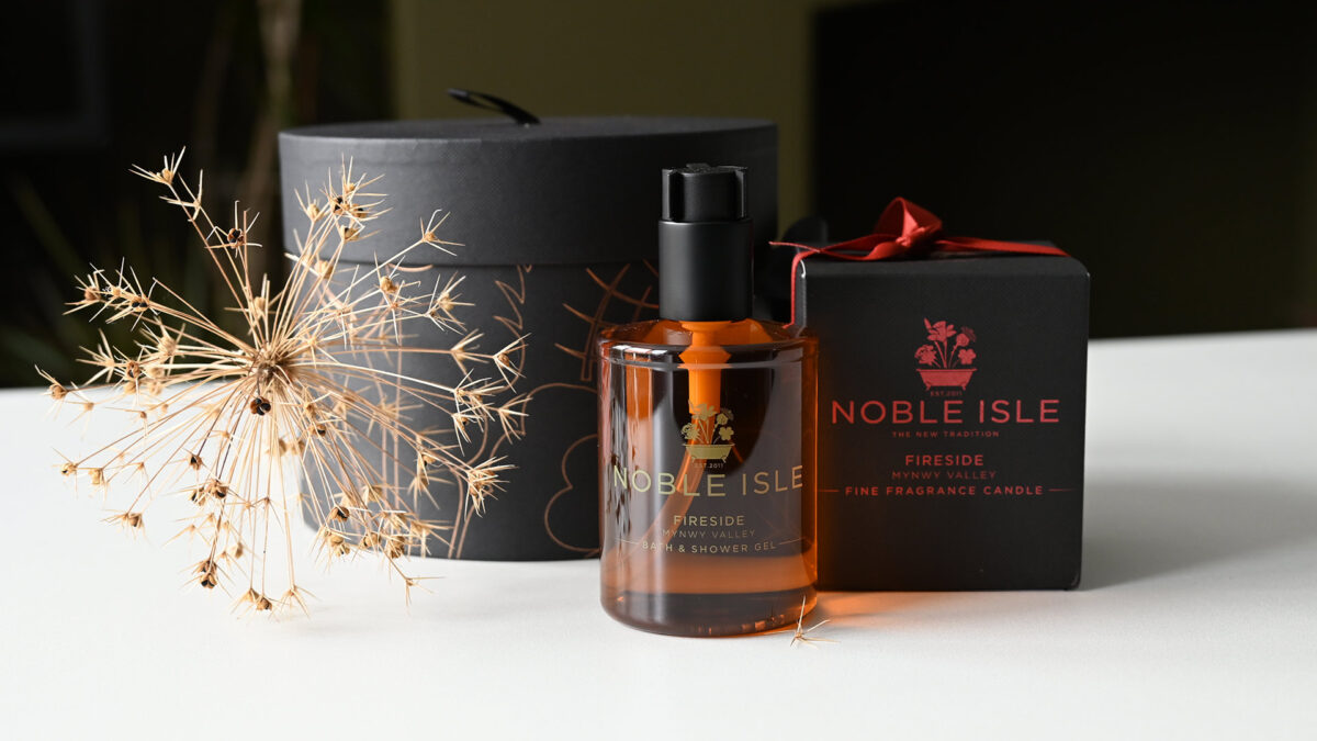 Noble Isle Fireside Luxury Gift Set - Candle & Shower Gel - Image 3