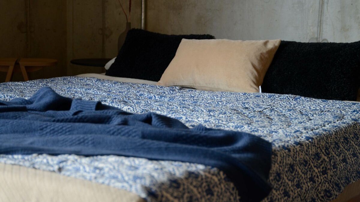 floral block print throw indigo