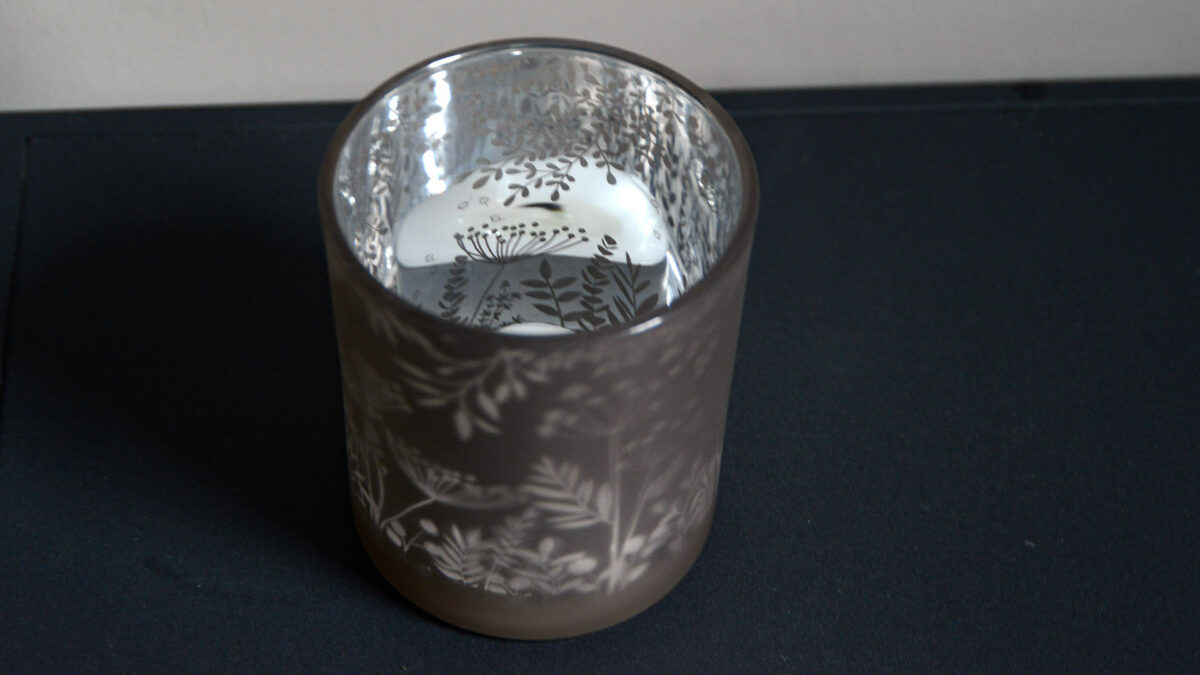 floral pattern glass t light holder