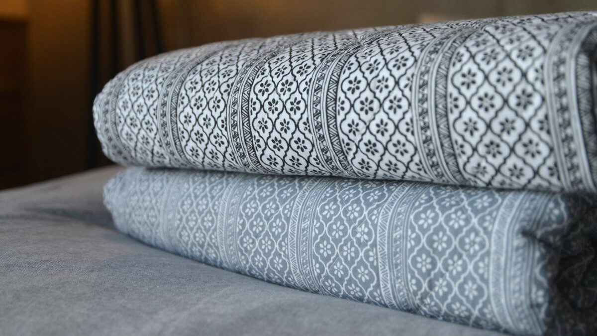 floral-striped-quilted-throws