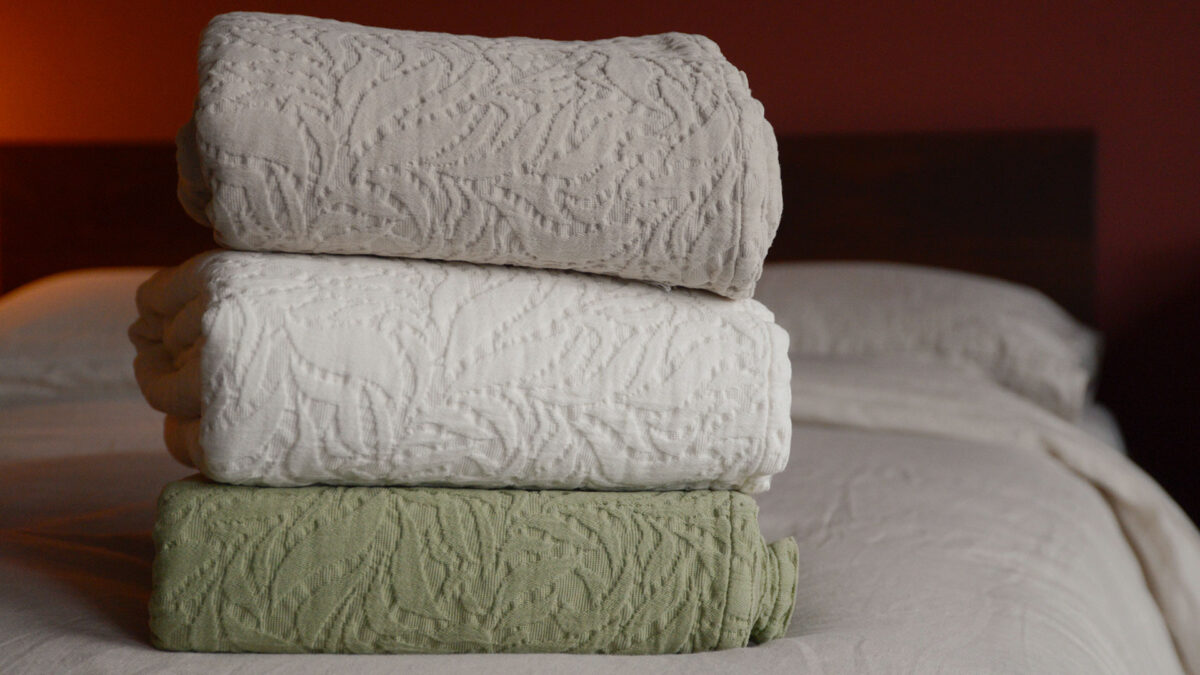 Pure Cotton Floral Pattern Bedspreads - Image 4