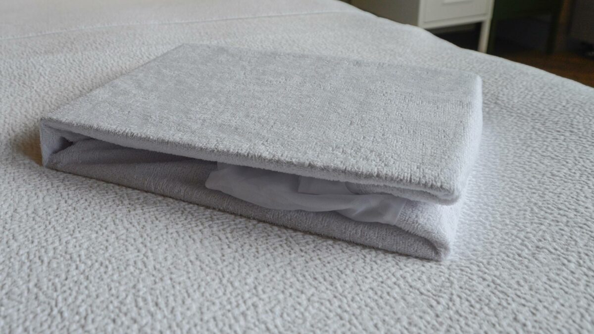 folded waterproof mattress protector