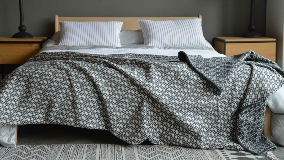 geometric pattern black and ivory throw