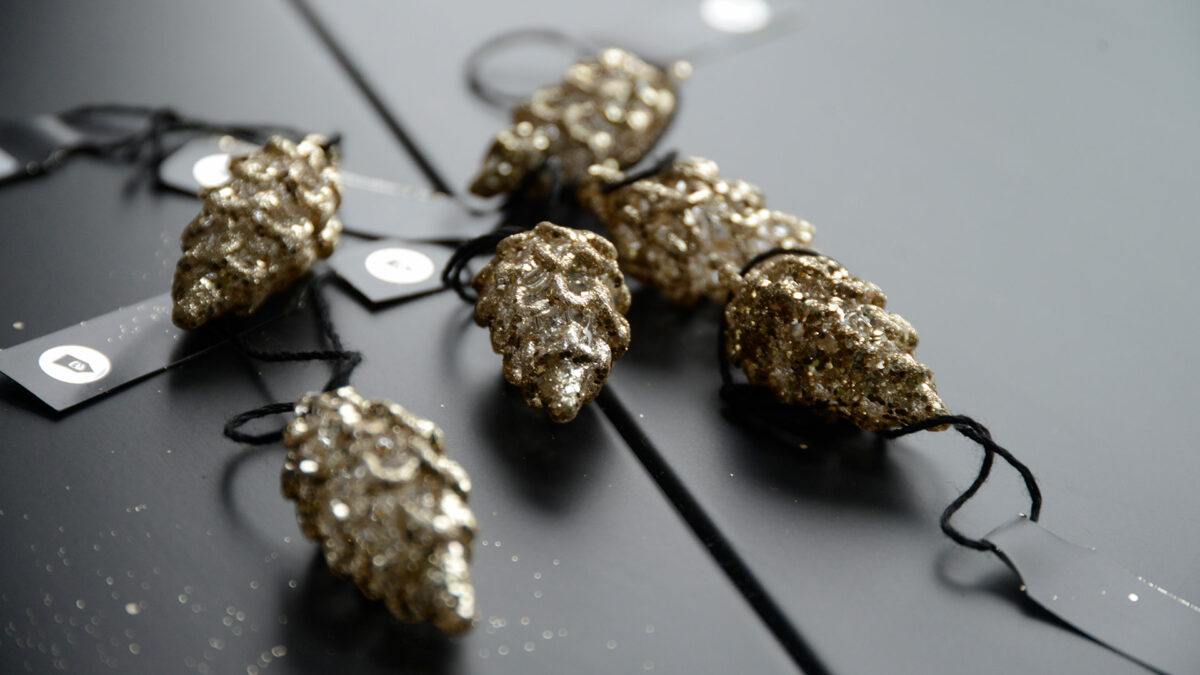 set of 6 glittery gold Pine cone Christmas decorations