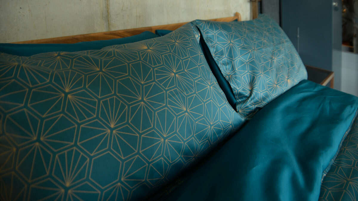 Hexagon - Luxury Dark Teal Bedding