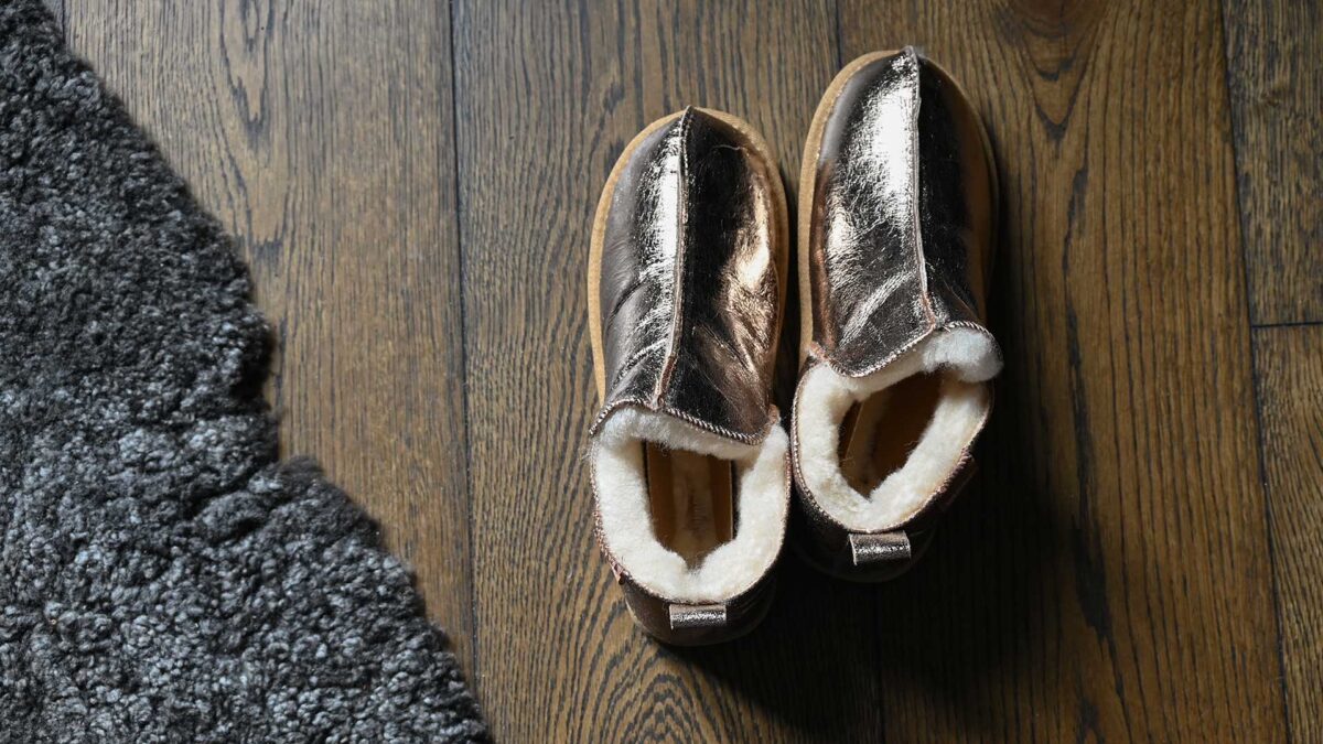 Annie Women's Sheepskin Slippers - Gold - Image 3