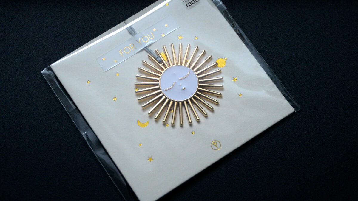 golden sun decoration