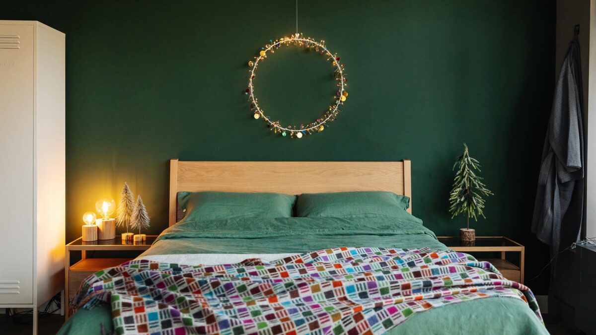 green and multicolour xmas look
