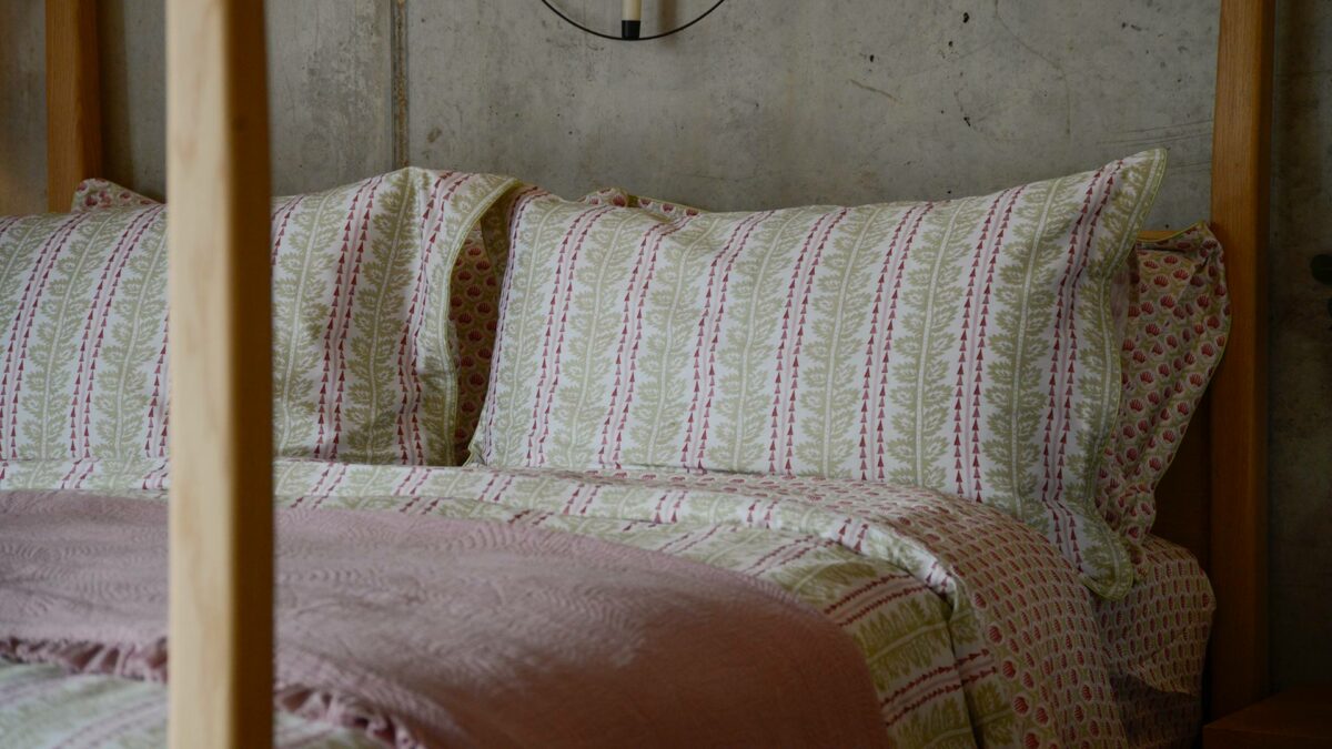 green and pink printed duvet set and fitted sheet