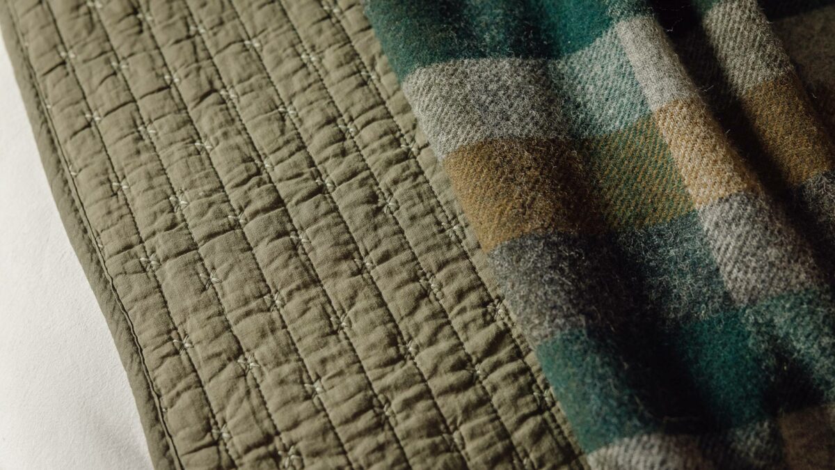 green bedding detail
