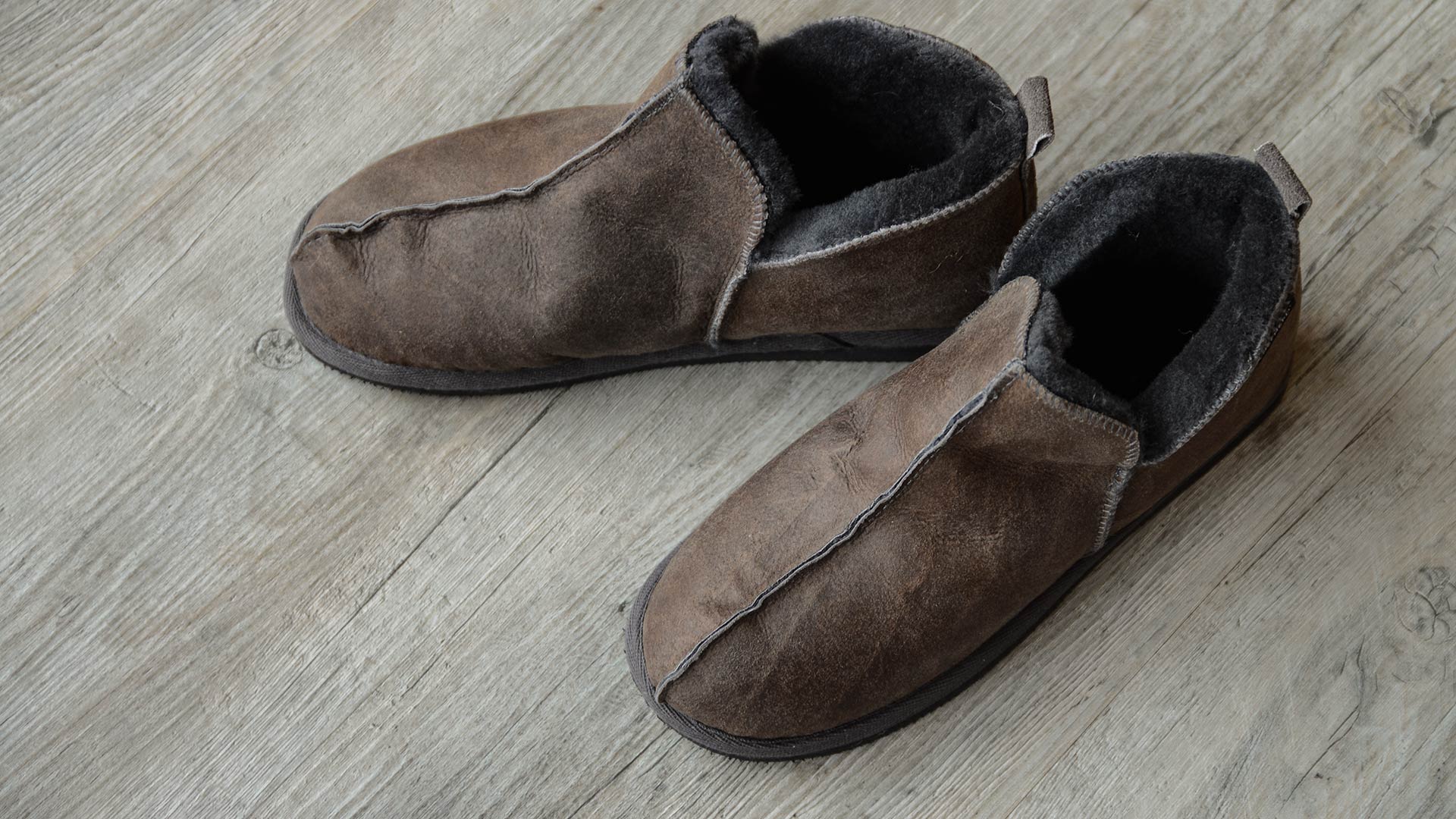 Annie Cosy Sheepskin Slippers | Chocolate Brown | Natural Bed Co