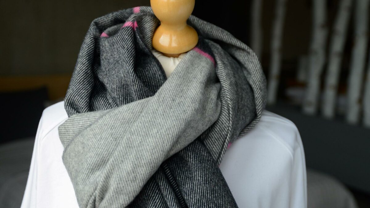 grey and pink lambswool scarf