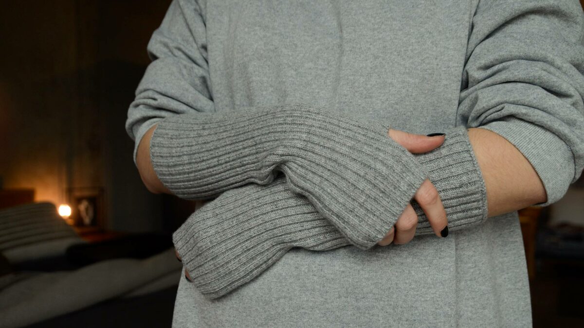 grey cable knit wrist warmers close up
