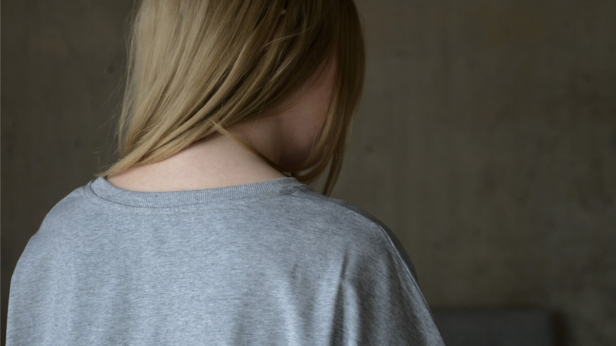 loose fit long sleeve sweatshirt in grey marl