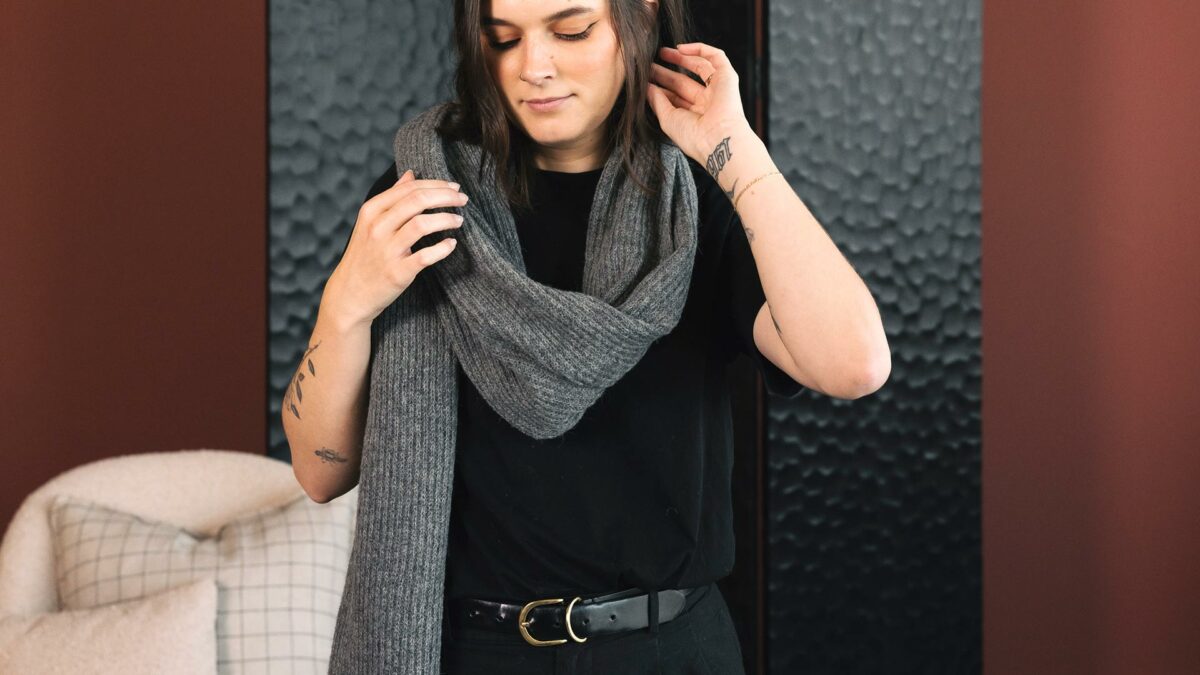 grey ribbed baby alpaca scarf