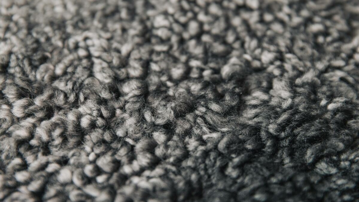 grey short hair sheepskin detail