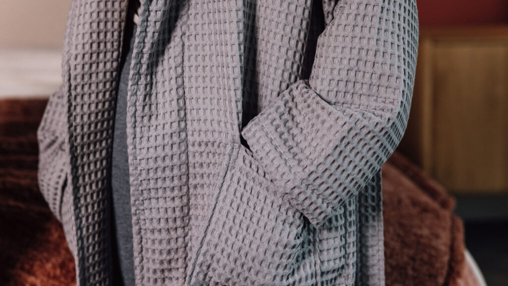 grey waffle robe deep pockets