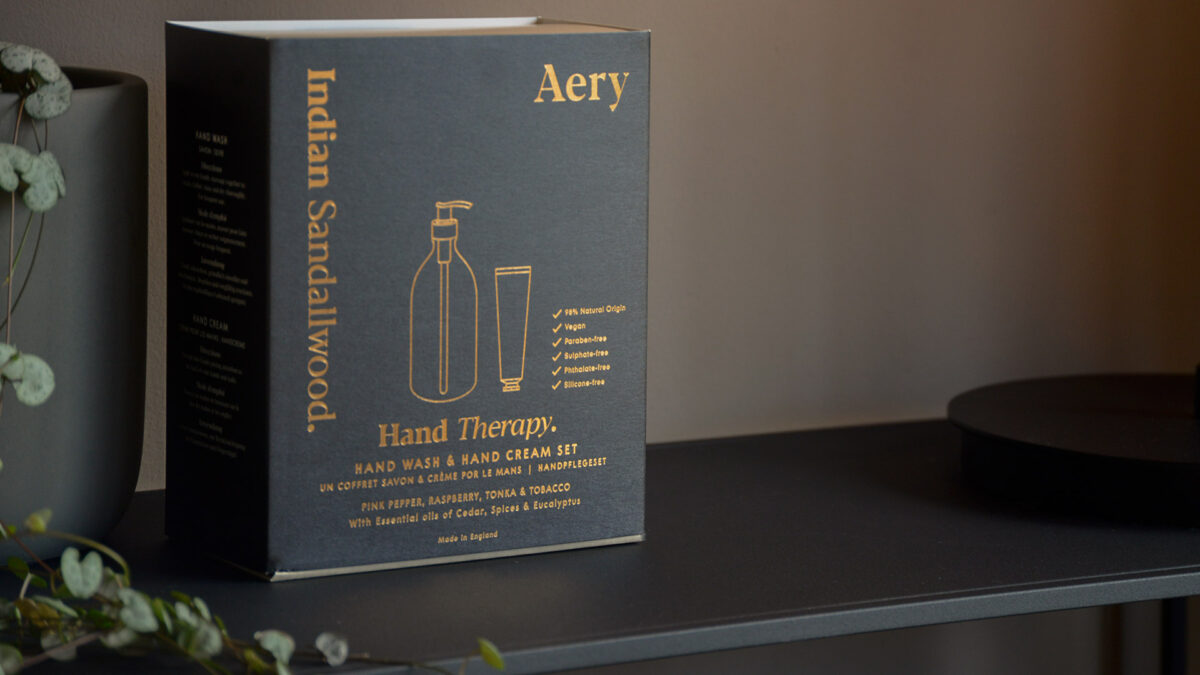 Hand therapy hand wash and hand cream gift set in Indian Sandalwood scent