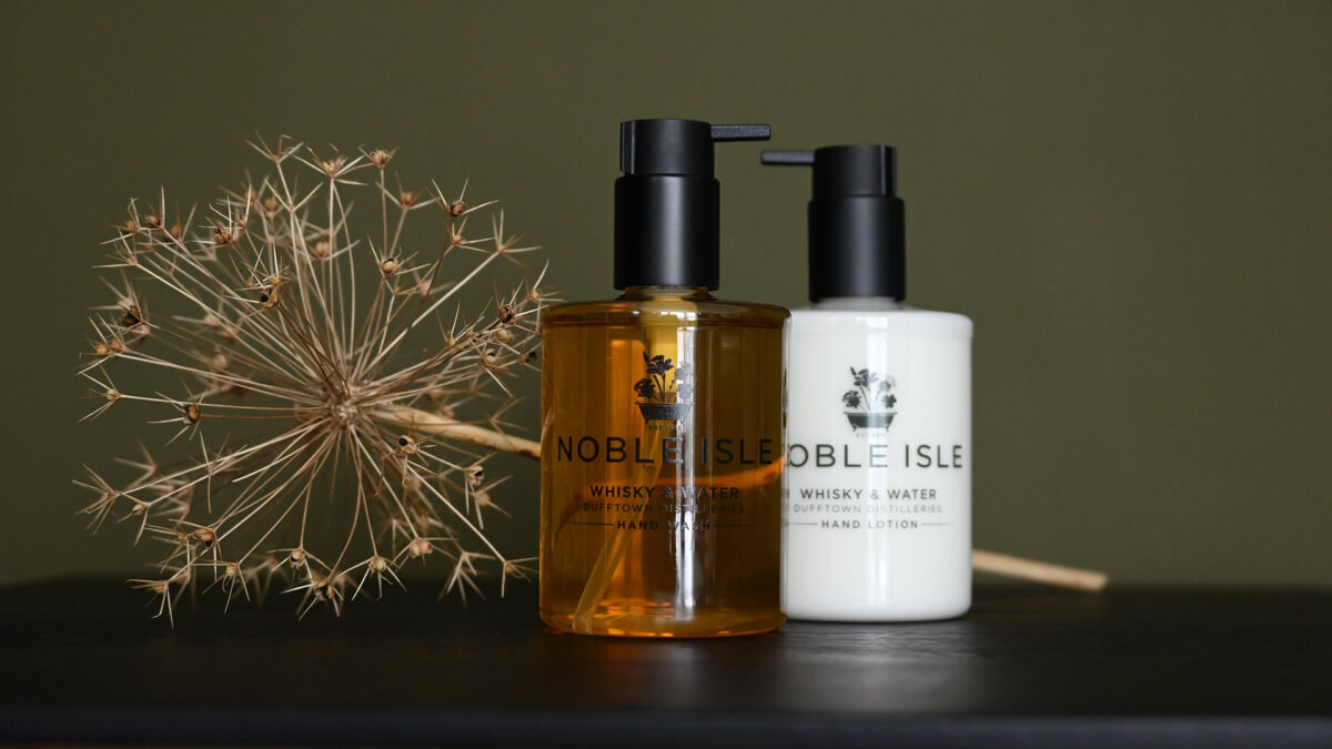 Noble Isle Whisky & Water Luxury Gift Set - Image 3