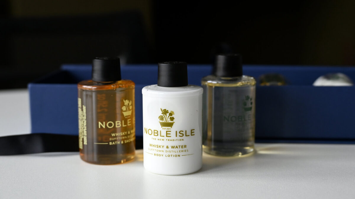Noble Isle Luxury Gift Sets - Large - Image 6