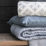 ib laursen blue circles quilted throw