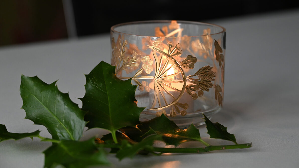Glass & Gold Floral Candleholder - Image 5