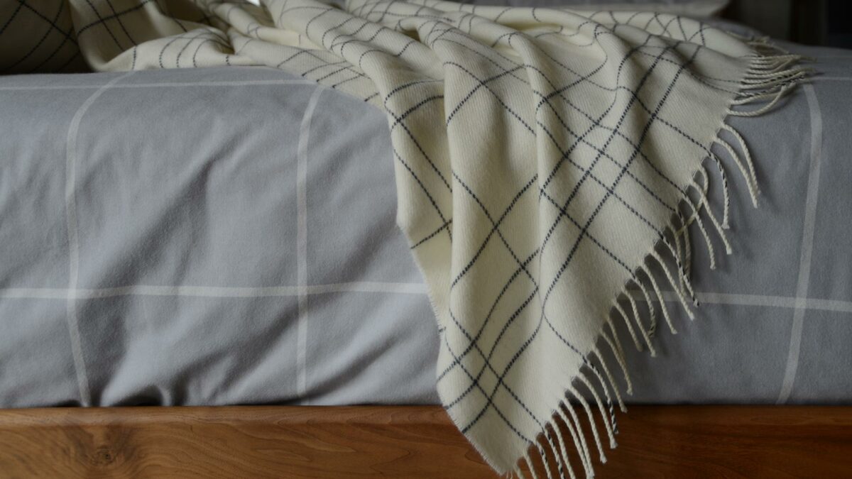 contemporary merino lambswool throws