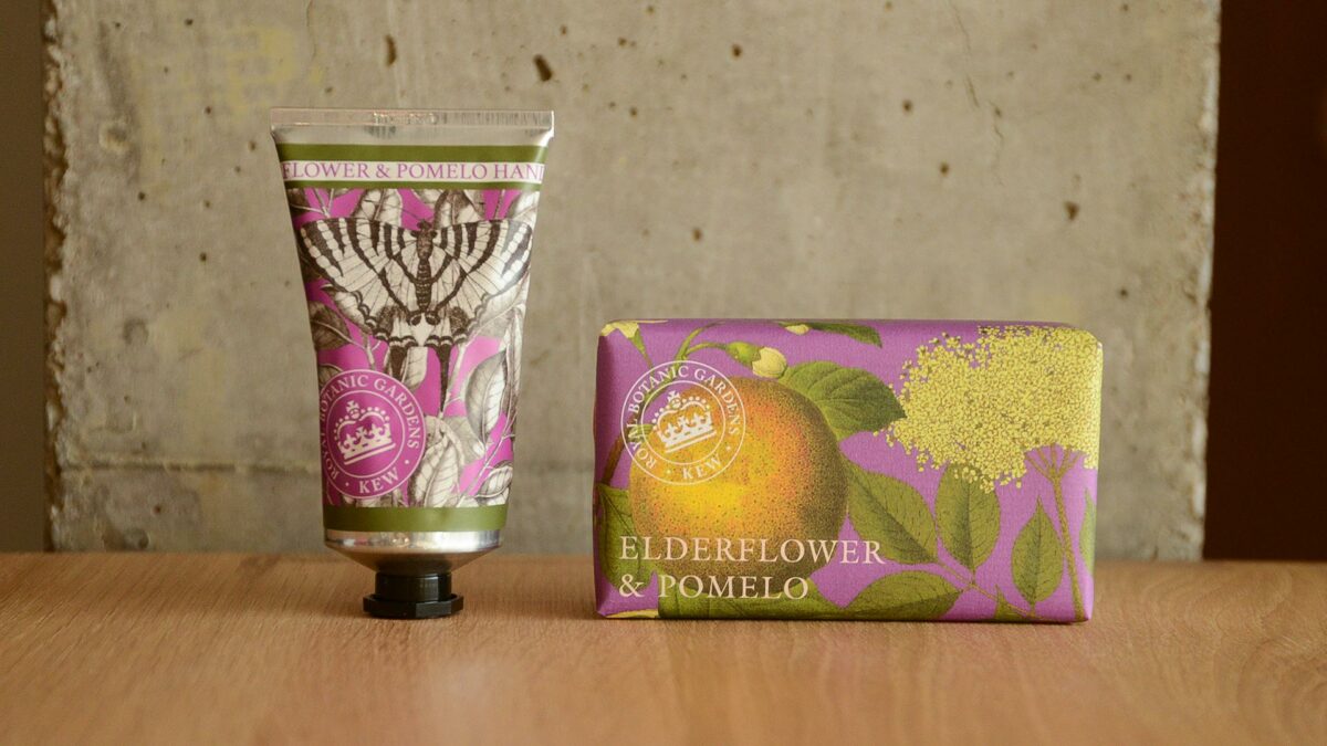 Kew Gardens soap and hand cream hand care set elderflower & pomelo