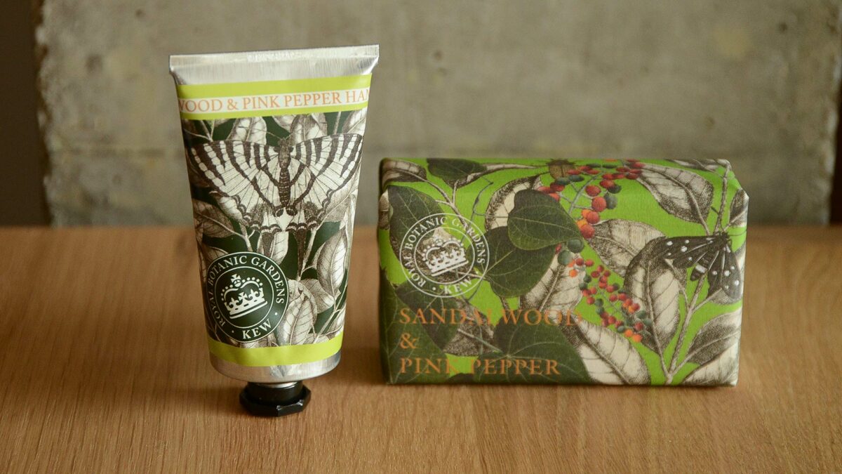 Kew Gardens soap and hand cream hand care set sandalwood & pink pepper