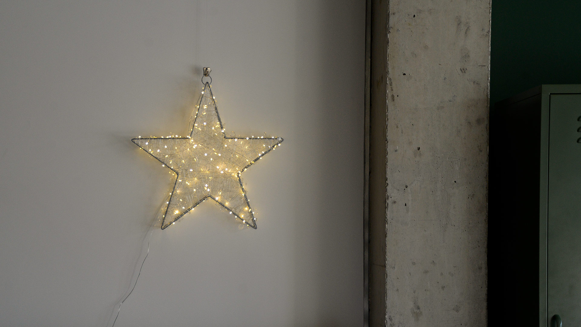 Light up metal star deals