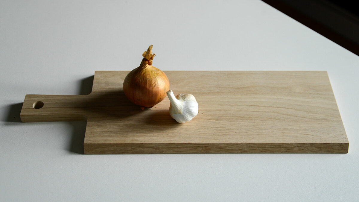 oak serving and chopping board